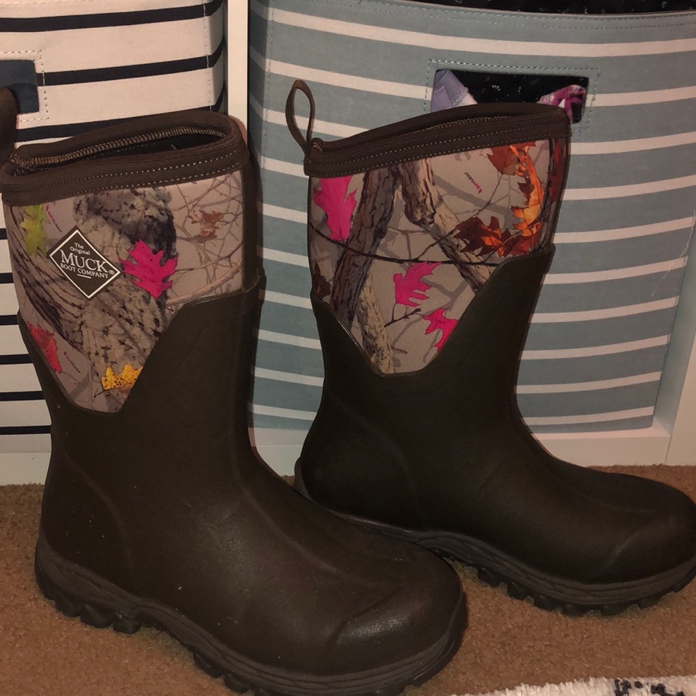 Muck Boots size 8 women’s